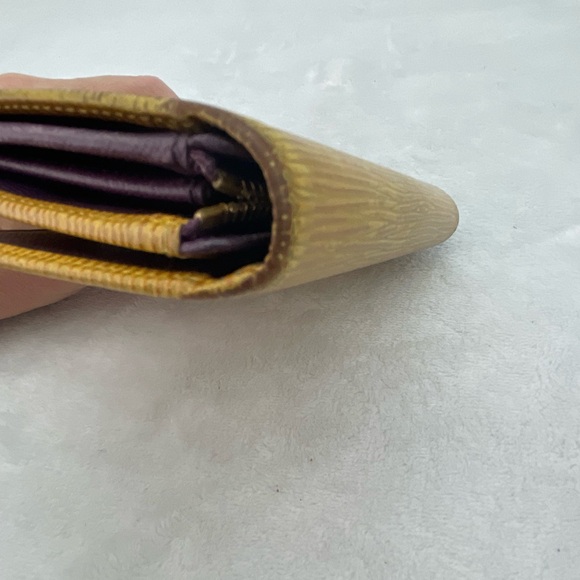 Louis Vuitton Yellow Epi Wallet - Picture 13 of 16
